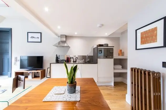 North Bridge Lofts, small studio