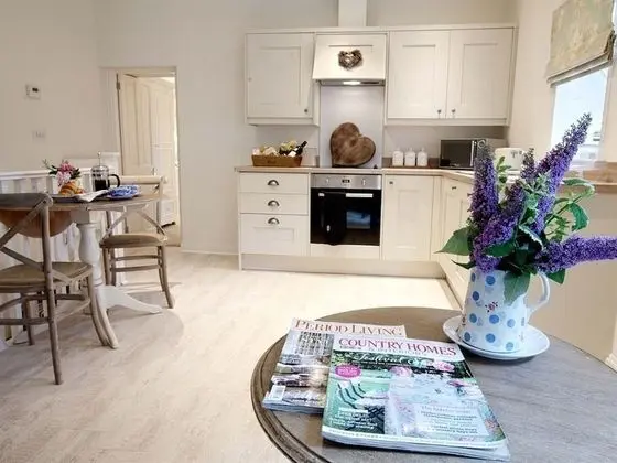 Luxury Apart Daire, Banyolu/Duşlu, Bahçe Manzaralı