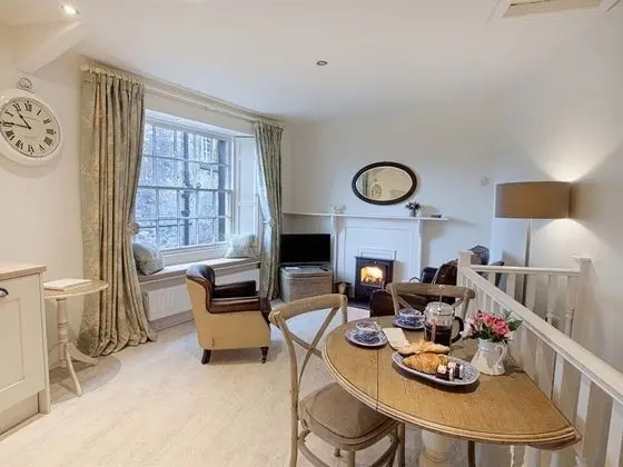 Luxury Apart Daire, Banyolu/Duşlu, Bahçe Manzaralı