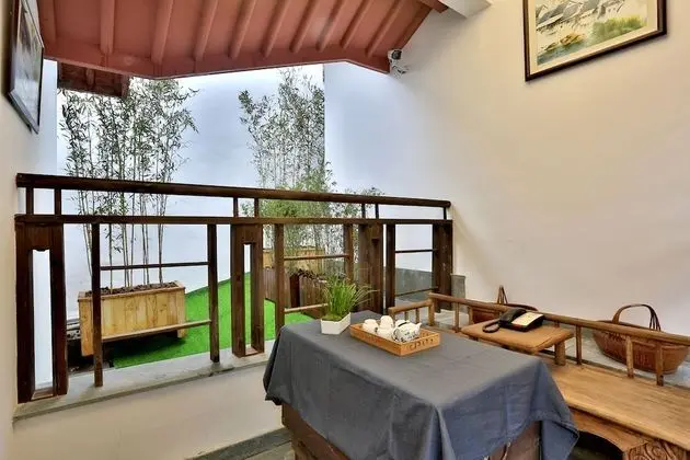 Signature Tek Büyük Yataklı Oda (YI JU)