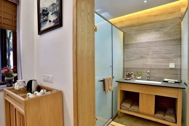 Signature Tek Büyük Yataklı Oda (YI JU)