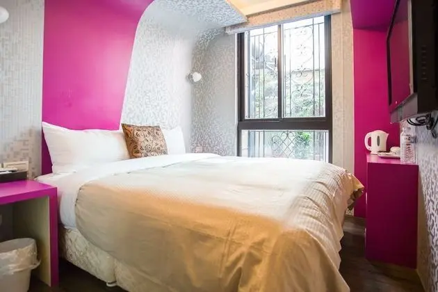 Business Tek Büyük Yataklı Oda