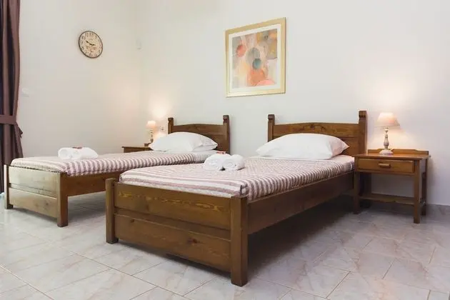 Ev, 2 Yatak Odası, Bahçe Manzaralı