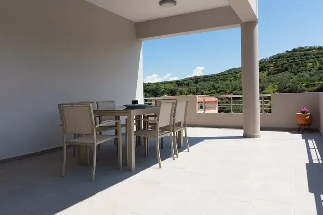 Ev, 2 Yatak Odası, Bahçe Manzaralı