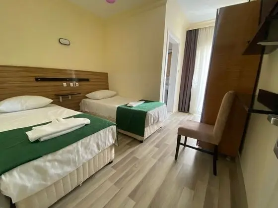Deniz Manzaralı Standart Oda - Üç Kişilik