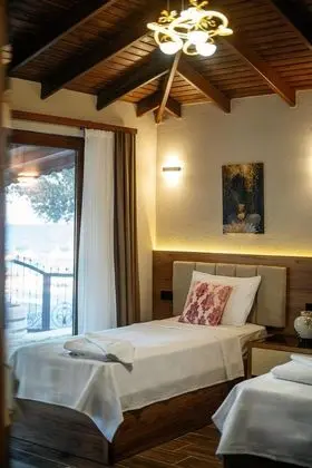 https://images.odamax.com/img/1920x1080/odamax/image/upload/Lion_Beach_Pansiyon_202507181428416_DSC09036.jpg