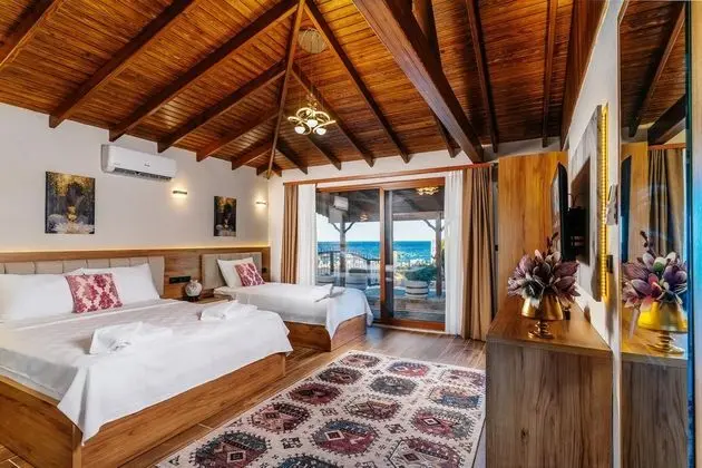 https://images.odamax.com/img/1920x1080/odamax/image/upload/Lion_Beach_Pansiyon_202507181428422_AUR03613_HDR_Edit_1_.jpg