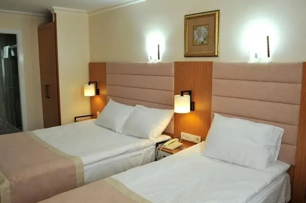 Triple, Şehir Manzaralı