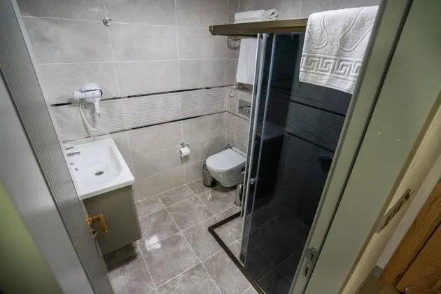 Twin, Şehir Manzaralı