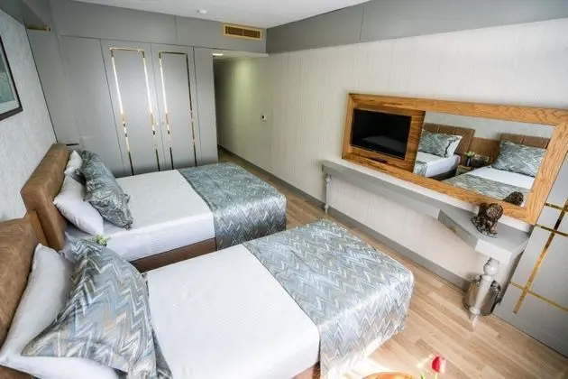 Twin, Şehir Manzaralı