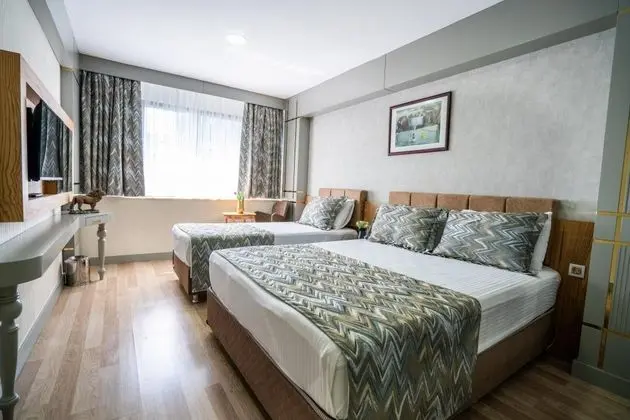 Twin, Şehir Manzaralı