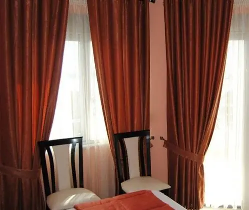 Üç Kişilik Oda, Balkon