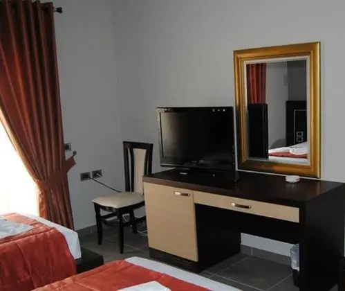 Üç Kişilik Oda, Balkon