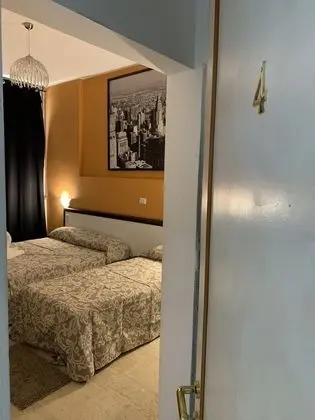 Dört Kişilik Oda, Ortak Banyo