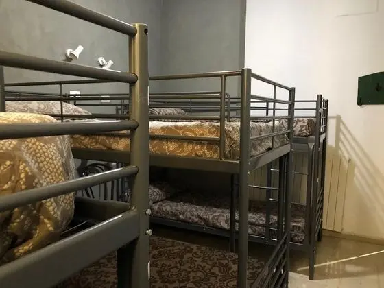 Dört Kişilik Oda, Ortak Banyo