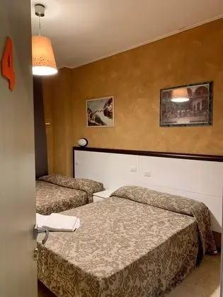 Üç Kişilik Oda, Özel Banyo