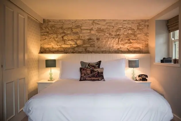 Classic Tek Büyük Yataklı Oda