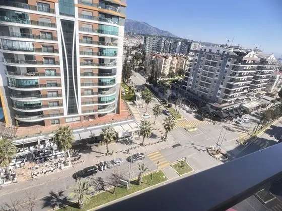 Balkonlu Suite Double Şehir