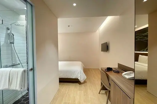 Deluxe Tek Büyük Yataklı Oda, Penceresiz