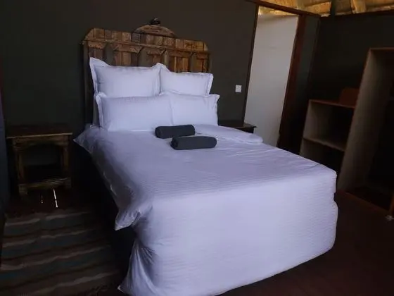 Tek Büyük veya İki Ayrı Yataklı Oda (Tent)