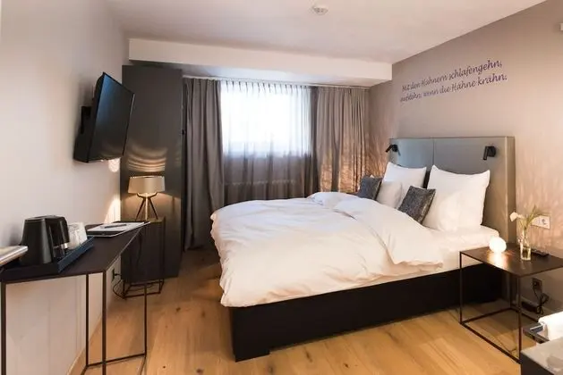 Classic Tek Büyük Yataklı Oda