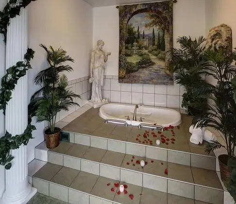 Luxury Süit, 1 Büyük (Queen) Boy Yatak, Jakuzi, Dağ Yamacı