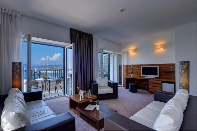 Family Süit, 1 Yatak Odası, Deniz Manzaralı (2 Adults + 2 Children)