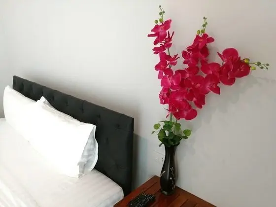 Deluxe Tek Büyük Yataklı Oda, 1 Çift Kişilik Yatak, Bahçe Manzaralı, Zemin Kat