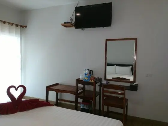 Deluxe Tek Büyük Yataklı Oda, 1 Çift Kişilik Yatak, Bahçe Manzaralı, Zemin Kat