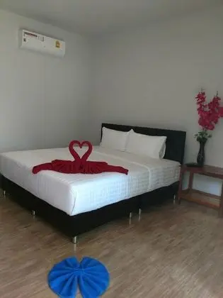 Deluxe Tek Büyük Yataklı Oda, 1 Çift Kişilik Yatak, Bahçe Manzaralı, Zemin Kat