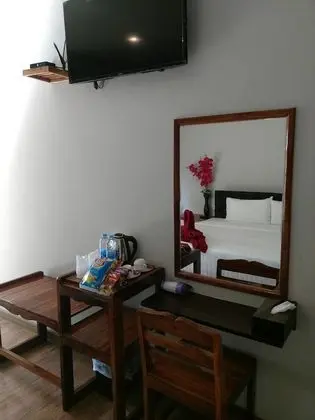 Deluxe Tek Büyük Yataklı Oda, 1 Çift Kişilik Yatak, Bahçe Manzaralı, Zemin Kat