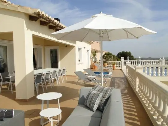 Villa, 4 Yatak Odası, Kişiye Özel Havuzlu, Deniz Manzaralı