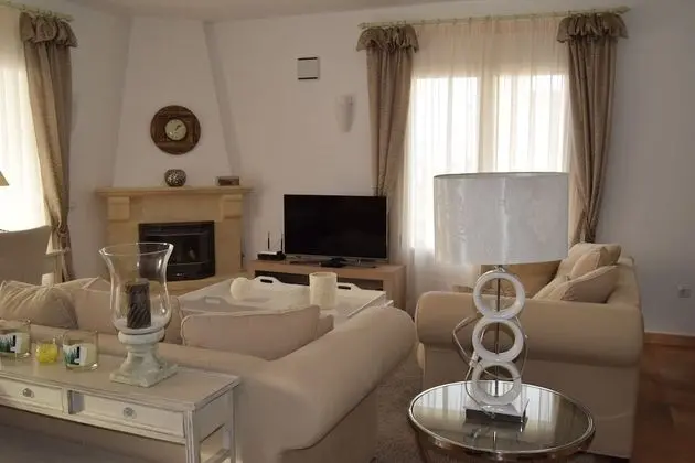 Villa, 4 Yatak Odası, Kişiye Özel Havuzlu, Deniz Manzaralı