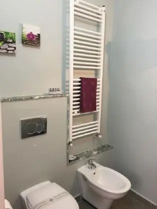 Dört Kişilik Oda, 1 Büyük (Queen) Boy Yatak ve Çekyat, Sigara İçilmez