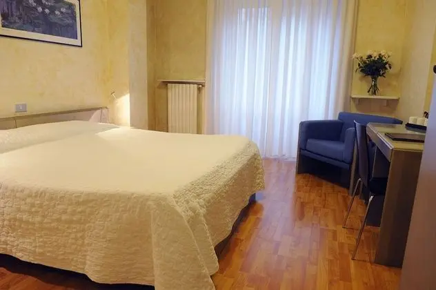 Oda, 2 Yatak Odası, Bağlantılı Odalar