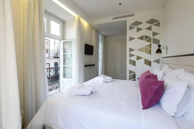 Superior Tek Büyük Yataklı Oda (Street View)