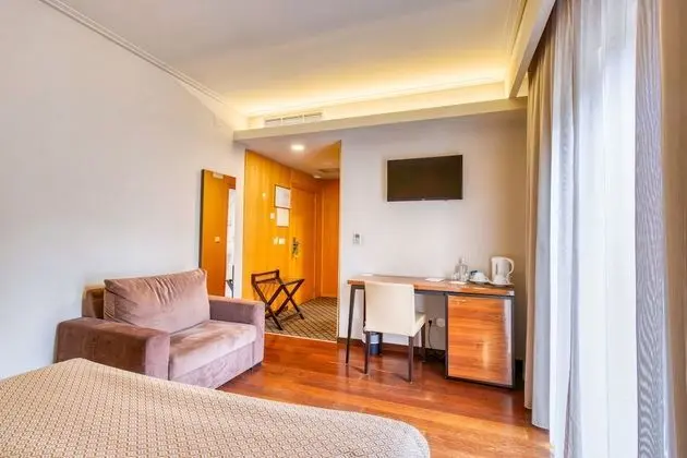 Tek Büyük veya İki Ayrı Yataklı Oda