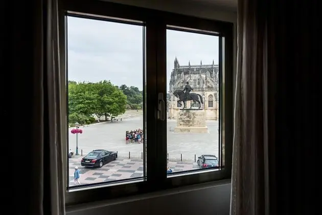 Tek Büyük veya İki Ayrı Yataklı Oda (Monastery View)