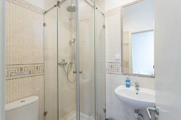 Ortak Ranzalı Oda, Karma Ranzalı Oda, Ortak Banyo (1 Bed in a 6 Bed Dorm)