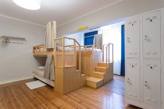 Ortak Ranzalı Oda, Karma Ranzalı Oda, Ortak Banyo (1 Bed in a 6 Bed Dorm)
