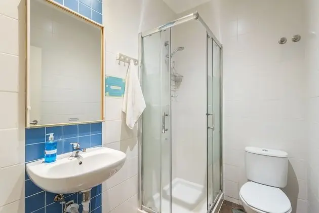 Ortak Ranzalı Oda, Karma Ranzalı Oda, Ortak Banyo (1 Bed in a 6 Bed Dorm)
