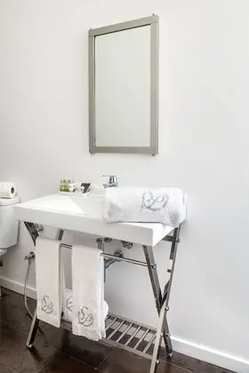 Premier Tek Büyük Yataklı Oda