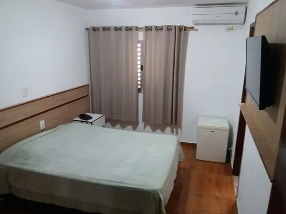 Tek Büyük Yataklı Oda, 1 Büyük (Queen) Boy Yatak