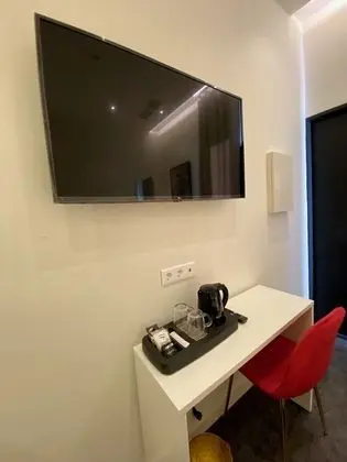 Basic Tek Büyük Yataklı Oda