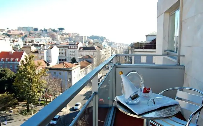 Superior Tek Büyük veya İki Ayrı Yataklı Oda, Balkon (and Refrigerator)