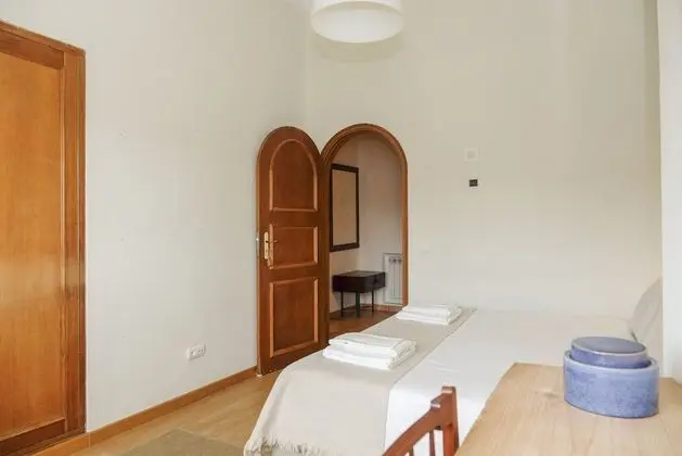 Tek Büyük Yataklı Oda, Ortak Banyo