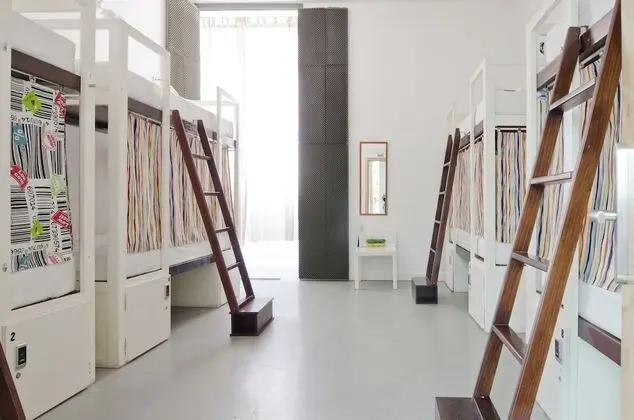 Ortak Ranzalı Oda, Karma Ranzalı Oda, Ortak Banyo (1 Bed in a 10 Bed Dorm)
