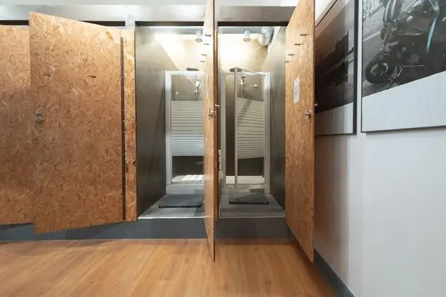Ortak Ranzalı Oda, Karma Ranzalı Oda, Ortak Banyo (1 Bed in a 10 Bed Dorm)