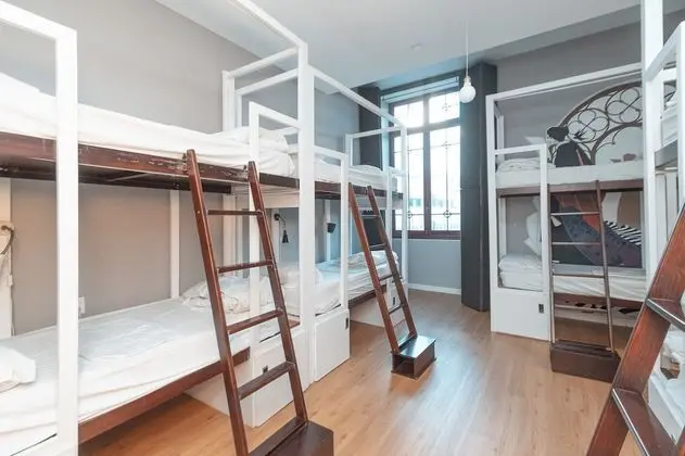 Ortak Ranzalı Oda, Karma Ranzalı Oda, Ortak Banyo (1 Bed in a 8 Bed Dorm)