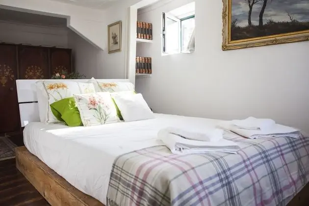 Classic Tek Büyük Yataklı Oda